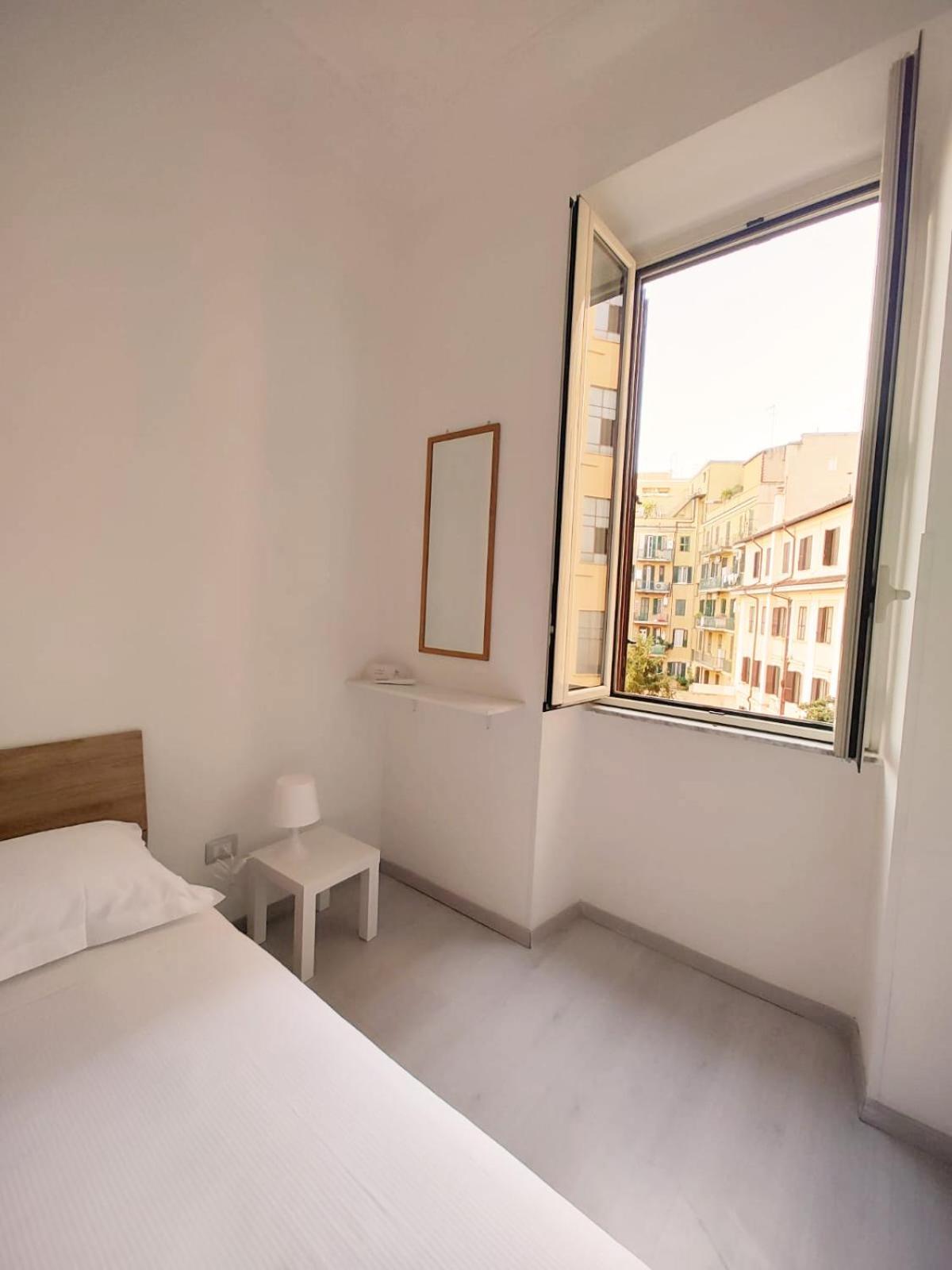 Vivirome - 2 Bedrooms Apartment - San Giovanni Exterior foto